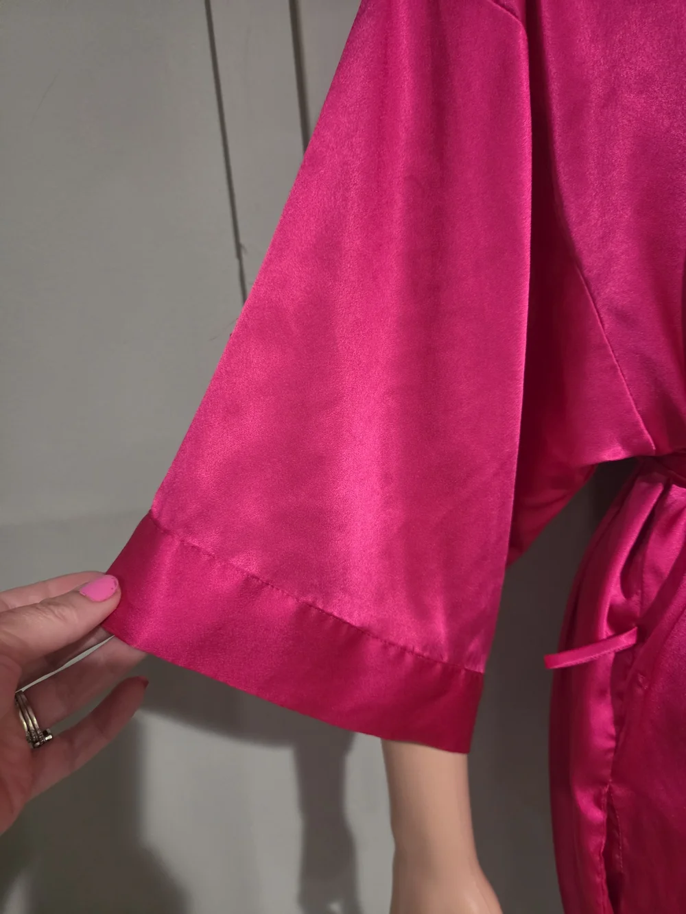 Victoria’s Secret Vintage Hot Pink Satin Kimono Robe One Size